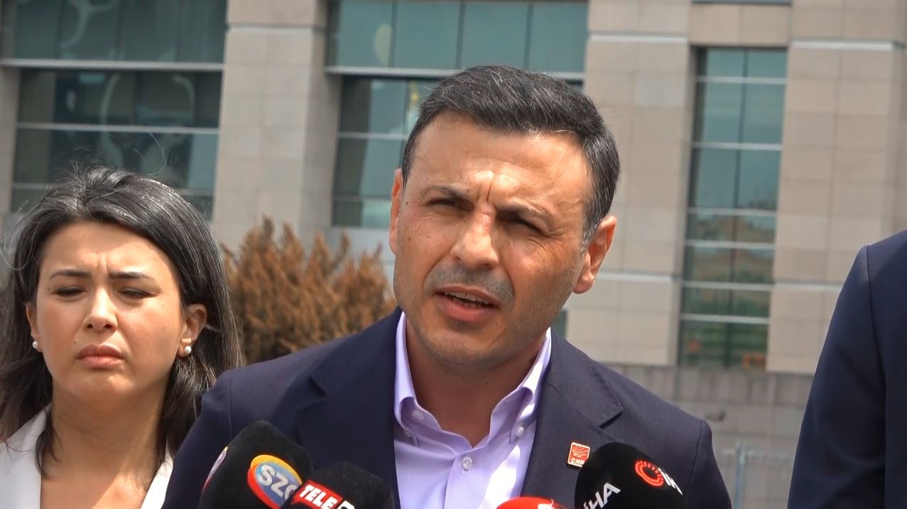 Adliye Önünde Gözler ve Sert Açıklamalar