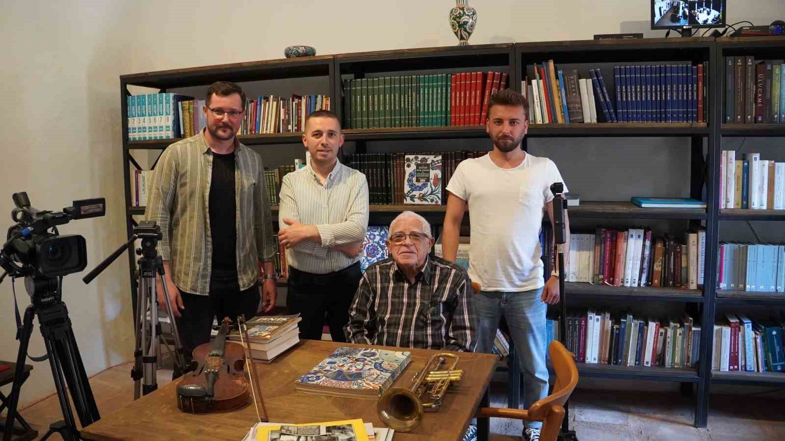 Belgeselin İçeriği ve İzleyiciye Sunulanlar