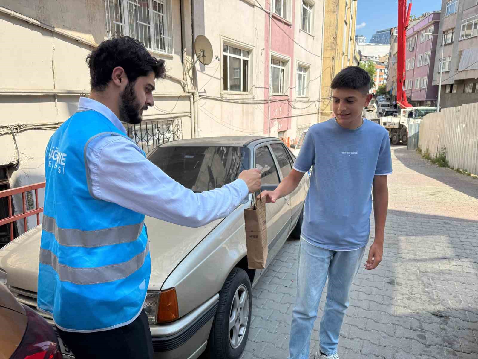 Kağıthane Belediyesi'nden Öğrencilere Moral ve Destek