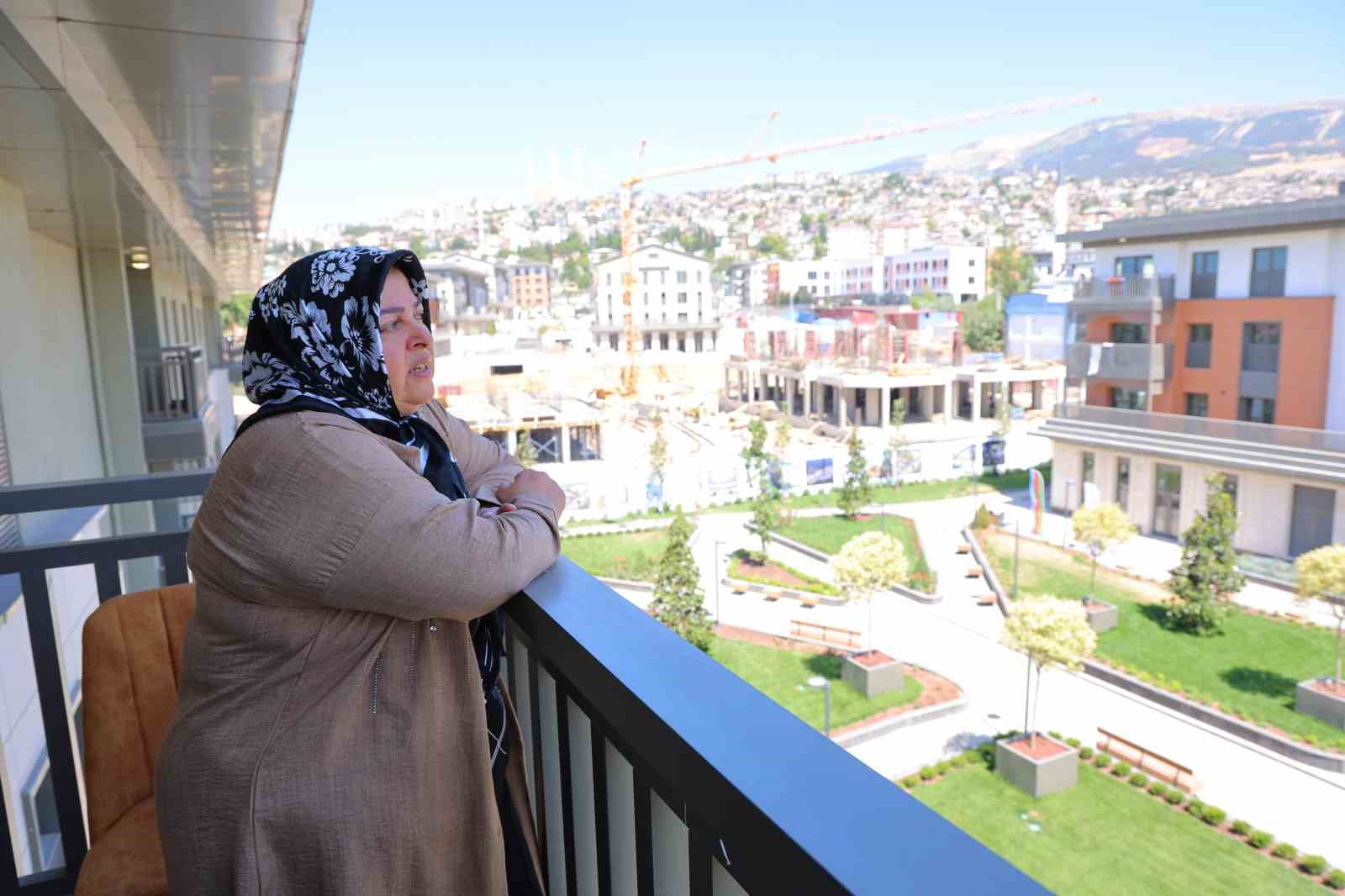 kahramanmarasta depremzede leyla altunun yasadiklari ve devlet destegi 3adkA7yG
