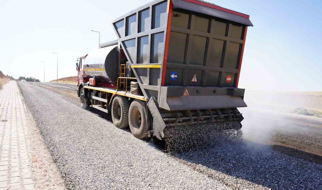 Kahta ilçesinde asfalt sezonu hızla başladı! Yeni yollar ve altyapı