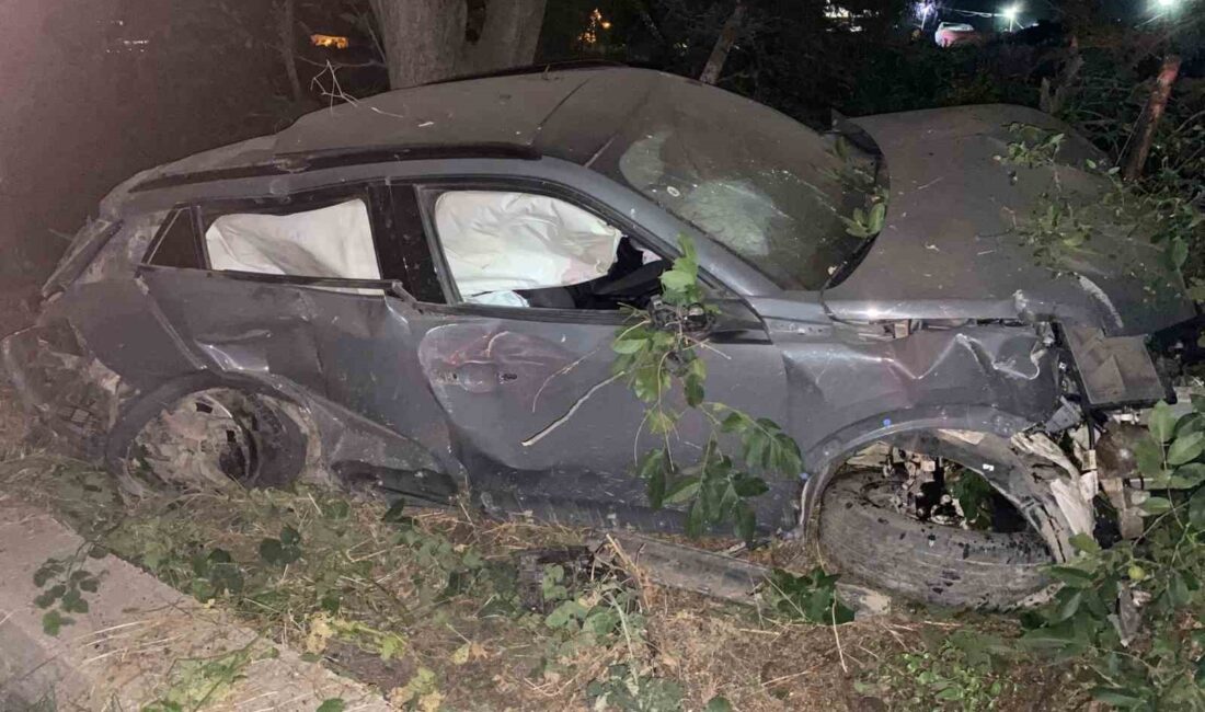 Karacabey’de meydana gelen trafik kazasında takla atan araç sürücüsü yaralandı.