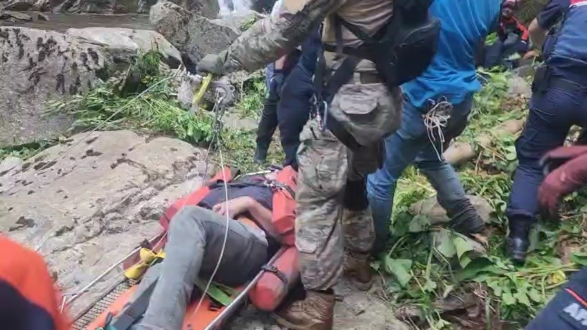 Protez Ayağın Çıkması ve Mahsur Kalma