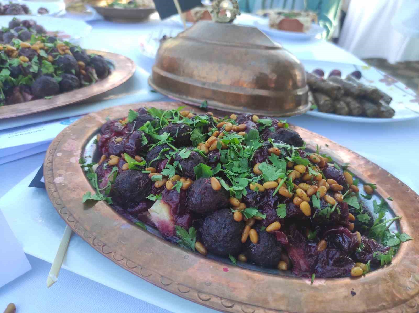 kiraz festivalinde lezzet yarisi kirazdan kebap 1nci oldu vclRMbBN