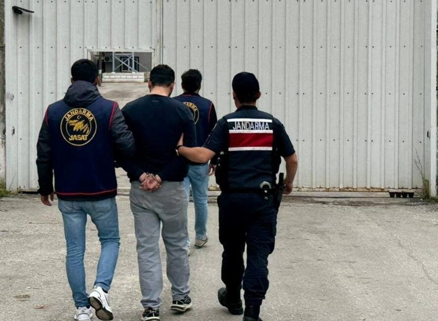 Kırklareli’nde aranan ve hapis cezası bulunan 22 şüpheli polis ekipleri