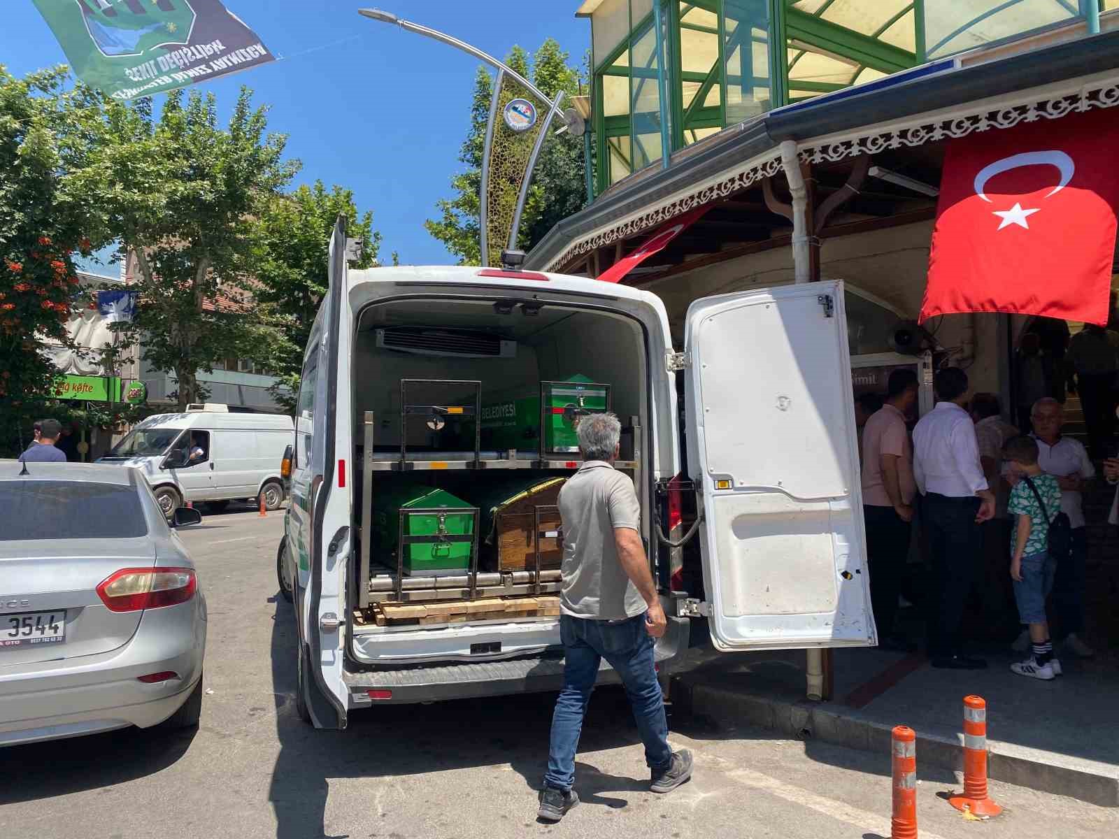 Kocaeli’de Genç Sağlık Çalışanının Ani Ölümü ve Cenaze Töreni