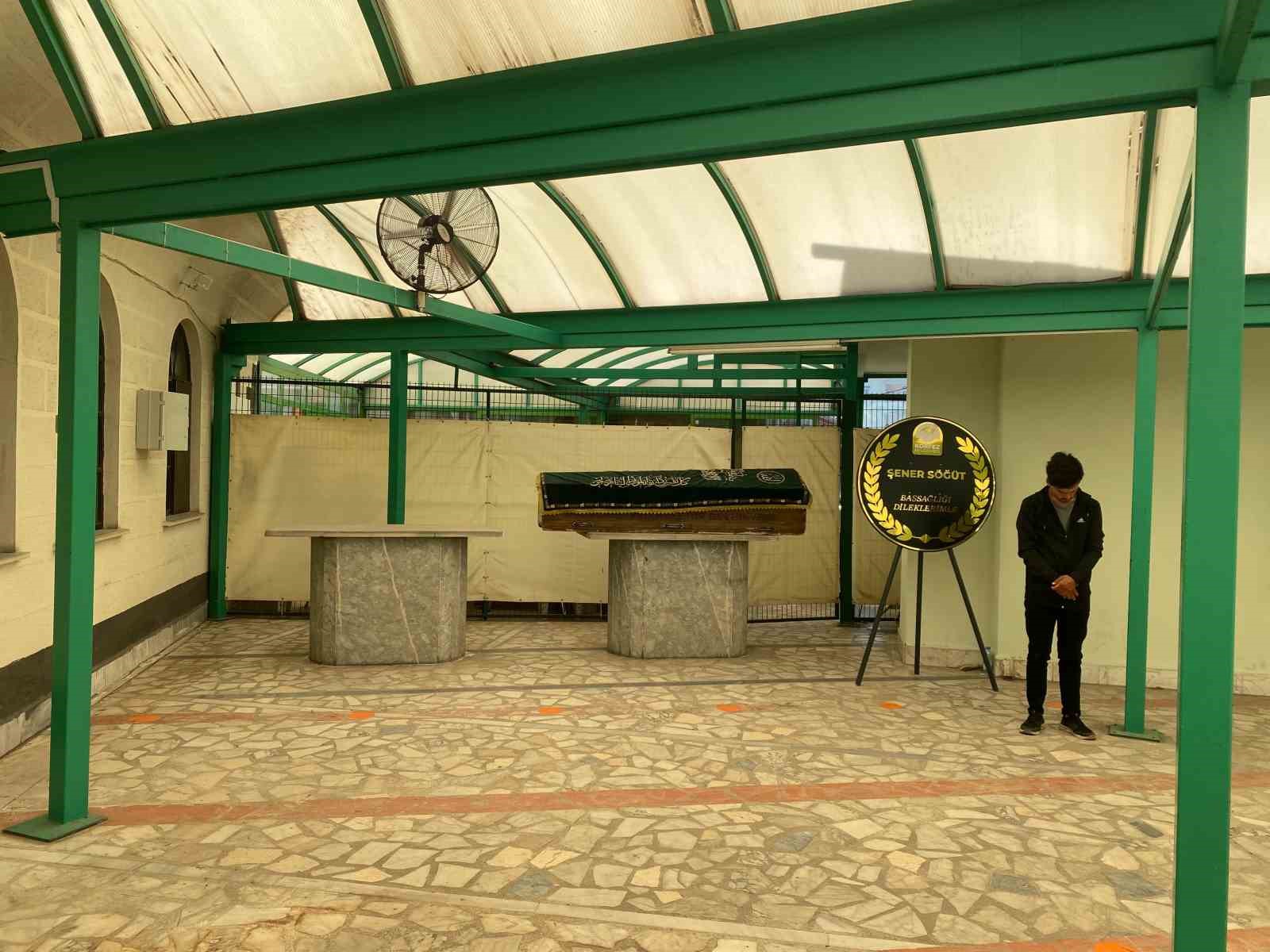 Kocaeli'de genç sağlık çalışanının ani ölümü ve cenaze detaylarını öğrenin.