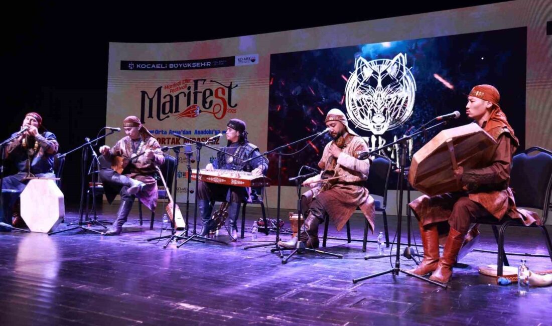 Kocaeli’de Turan Ethno-Folk Ensemble Rüzgarı. Kocaeli’de Turan Ethno-Folk Ensemble konseri