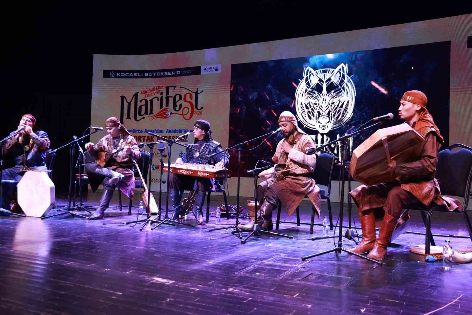 Kocaeli’de Turan Ethno-Folk Ensemble Rüzgarı. Kocaeli’de Turan Ethno-Folk Ensemble konseri