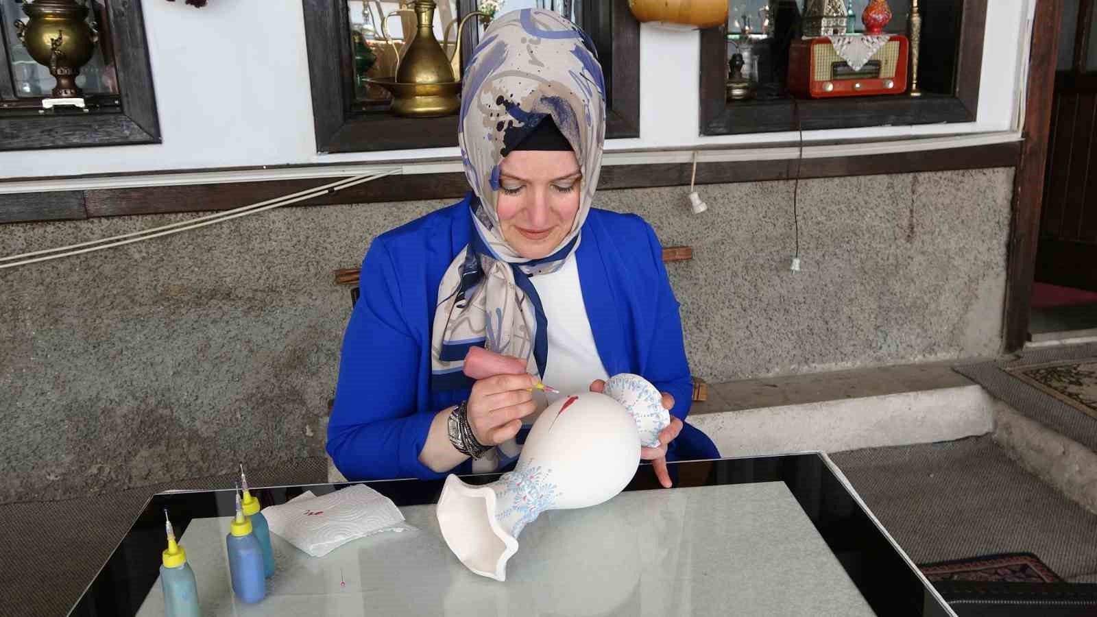 kutahyanin tarihi yerlerinden germiyan sokakta cini sanati tekrar canlaniyor 6 dvwNyMuP