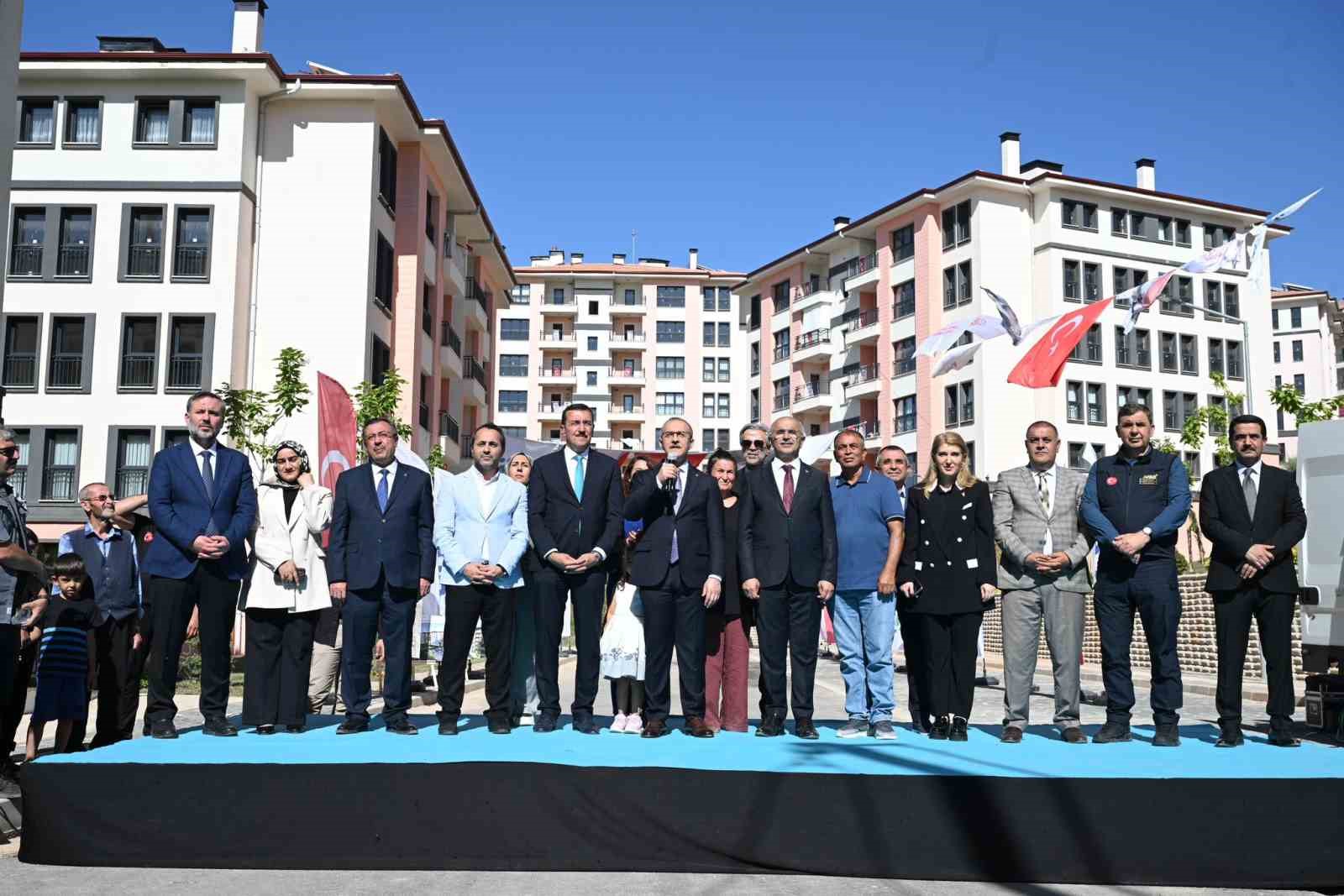 malatyada afet konutlari kura cekimi ve teslim toreni vTz8Pwde