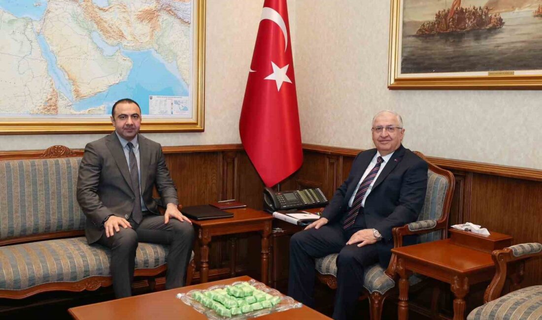 Milli Savunma Bakanı Yaşar Güler ile Azerbaycan İstihbarat Başkanı Orhan