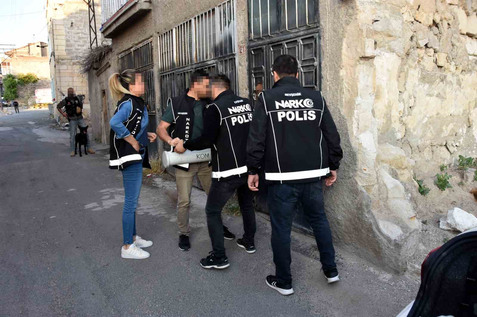 Gözaltılar ve Hukuki Süreç