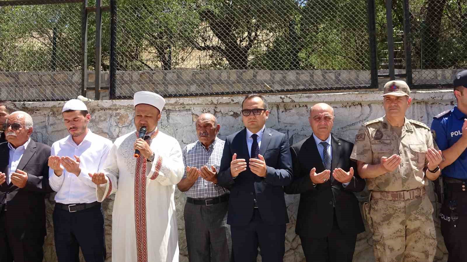 Katılımcılar ve Toplumun Tepkisi