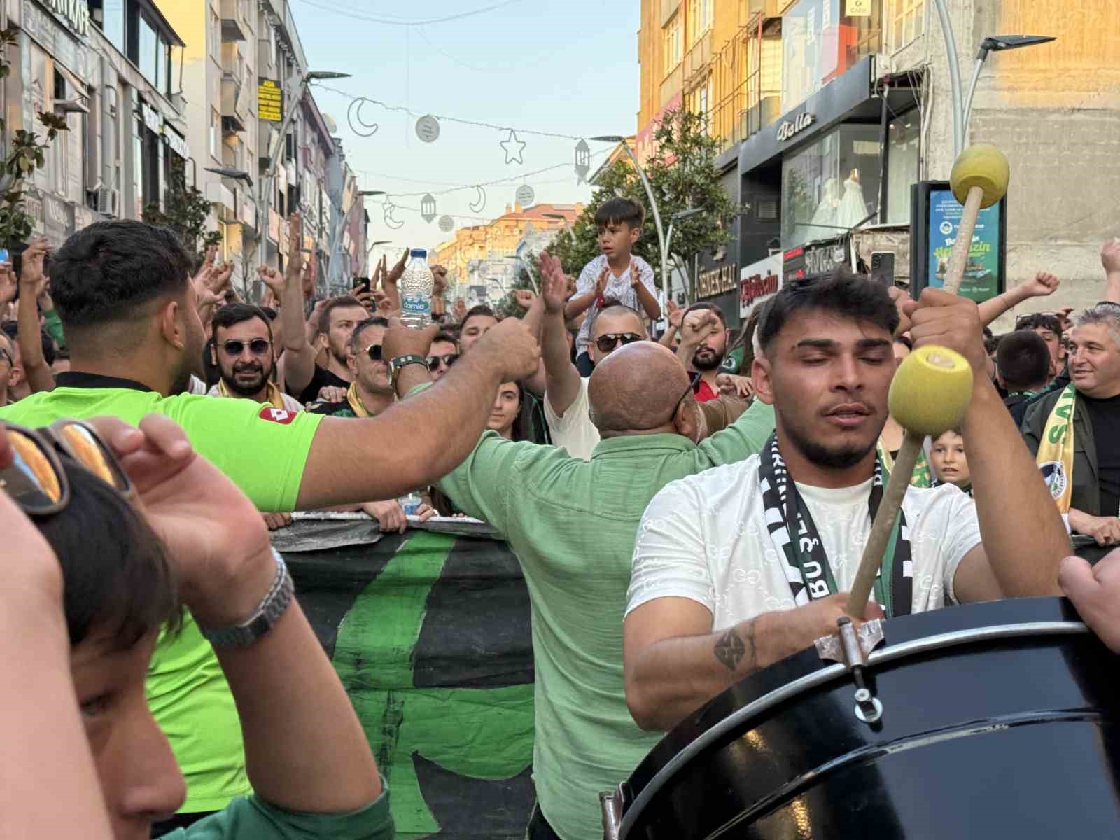 Sakaryaspor’un 60. Yıl Dönümünü Coşku ve Gururla Kutluyoruz