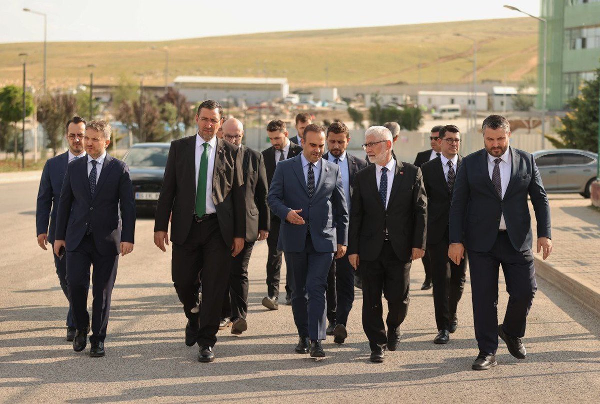 Sanayi ve Teknoloji Bakanı Mehmet Fatih Kacır’dan Roketsan’a Ziyaret