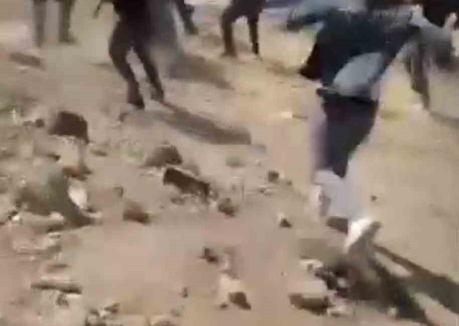 Şanlıurfa Akçakale'de pazarda yaşanan çift kavga olayları ve alınan güvenlik