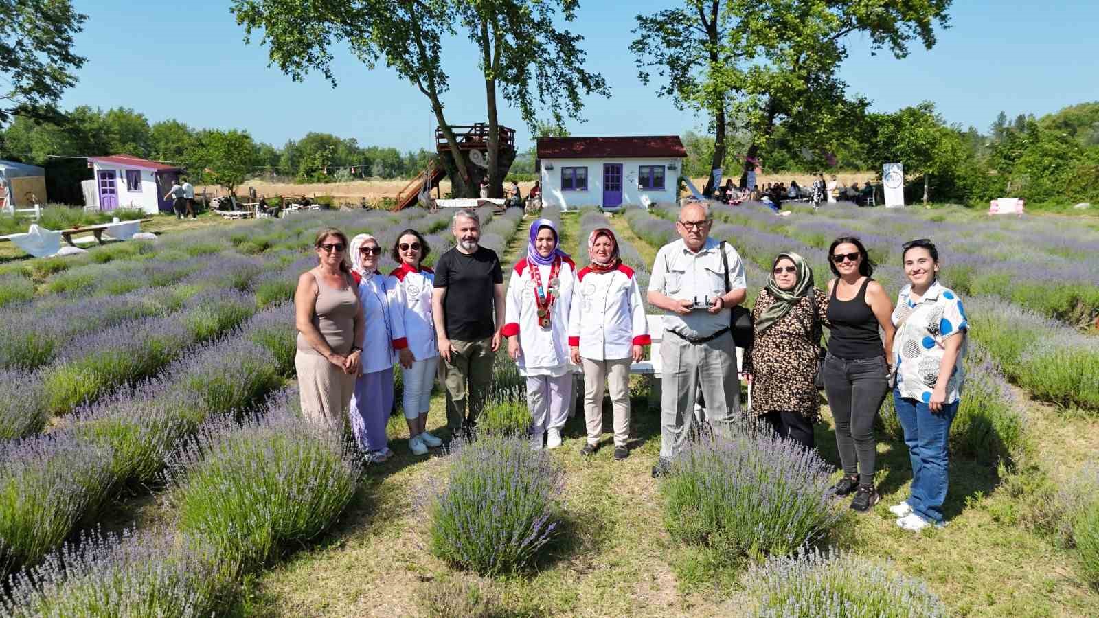 Lavantalı Un Helvası ve Geleneksel Lezzetler