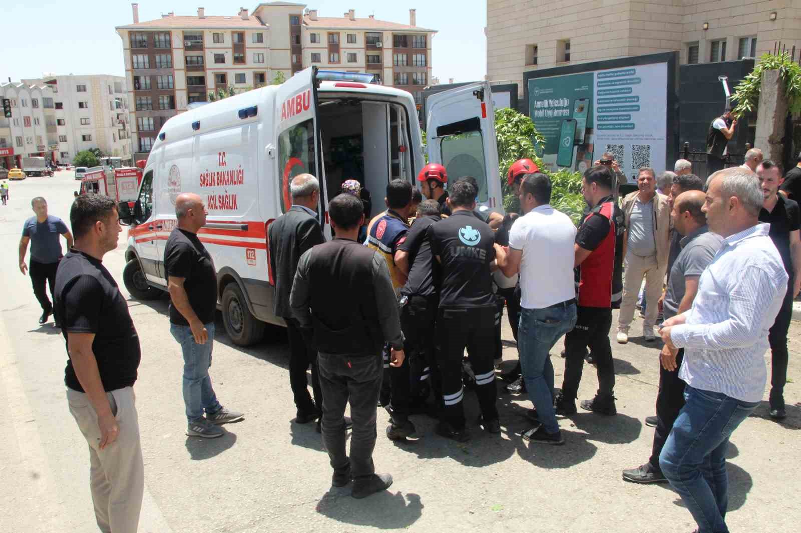 İtfaiye ve Polis Ekiplerinin Çalışmaları