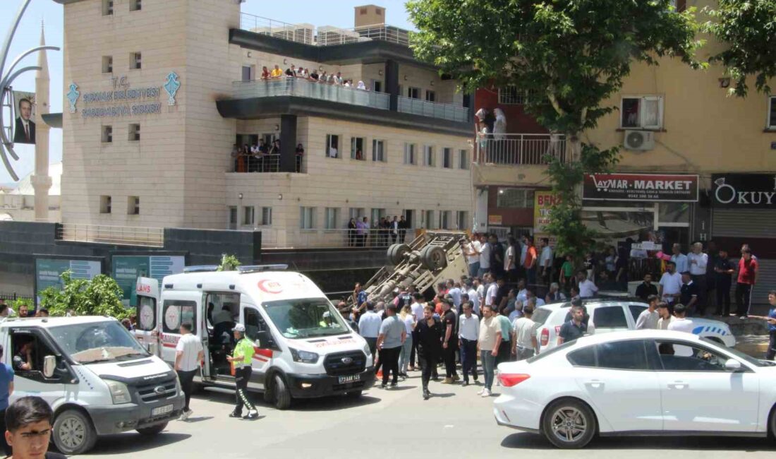 Şırnak'ta frenleri patlayan kamyonetin çarptığı araç ve yaşanan sıra dışı