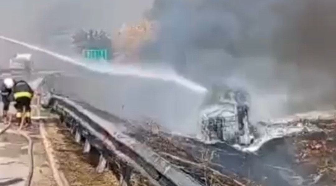 İtfaiye ve Sağlık Ekiplerinin Müdahalesi