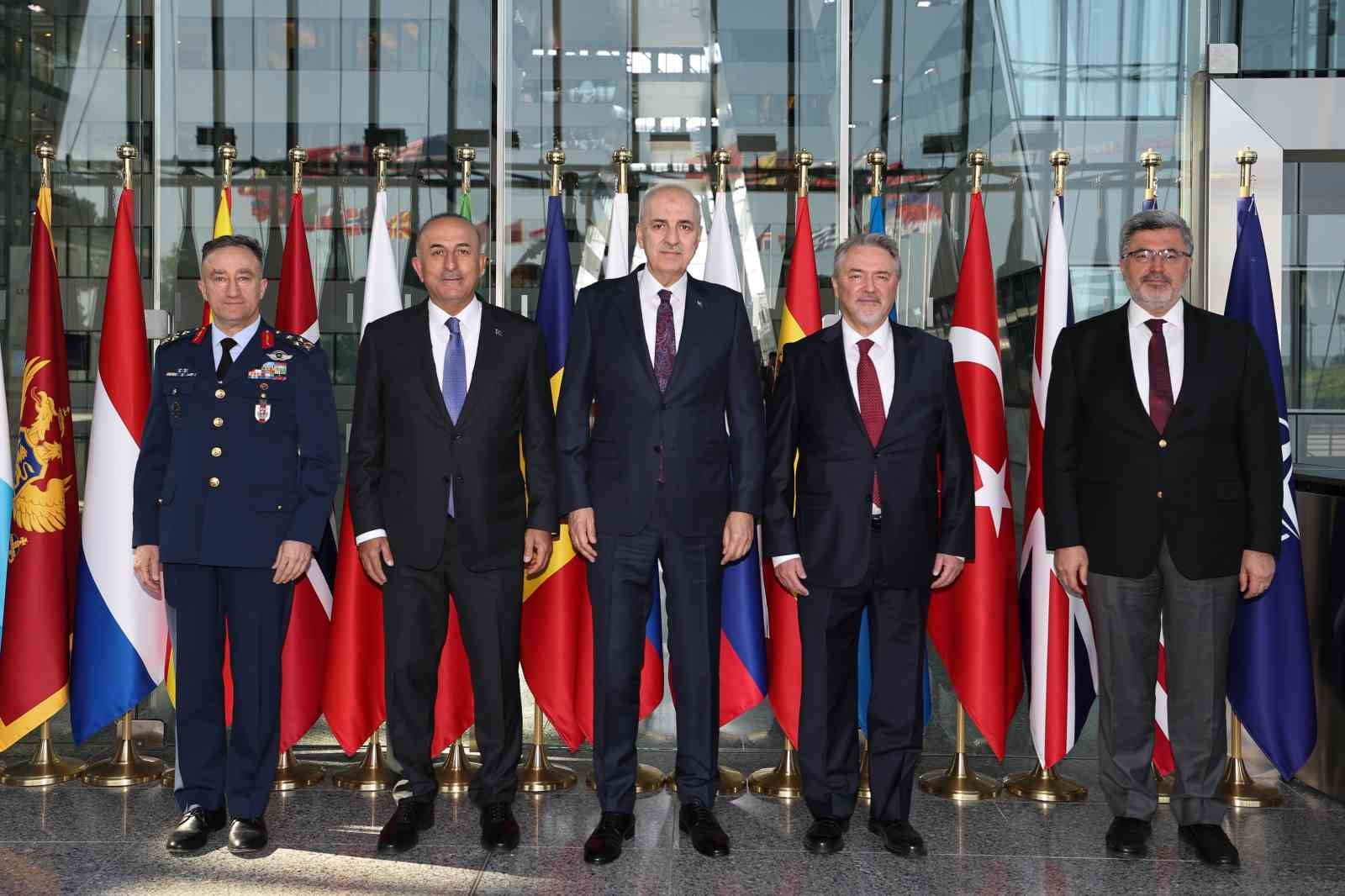 Katılımcılar ve Diplomatik Görüşmeler