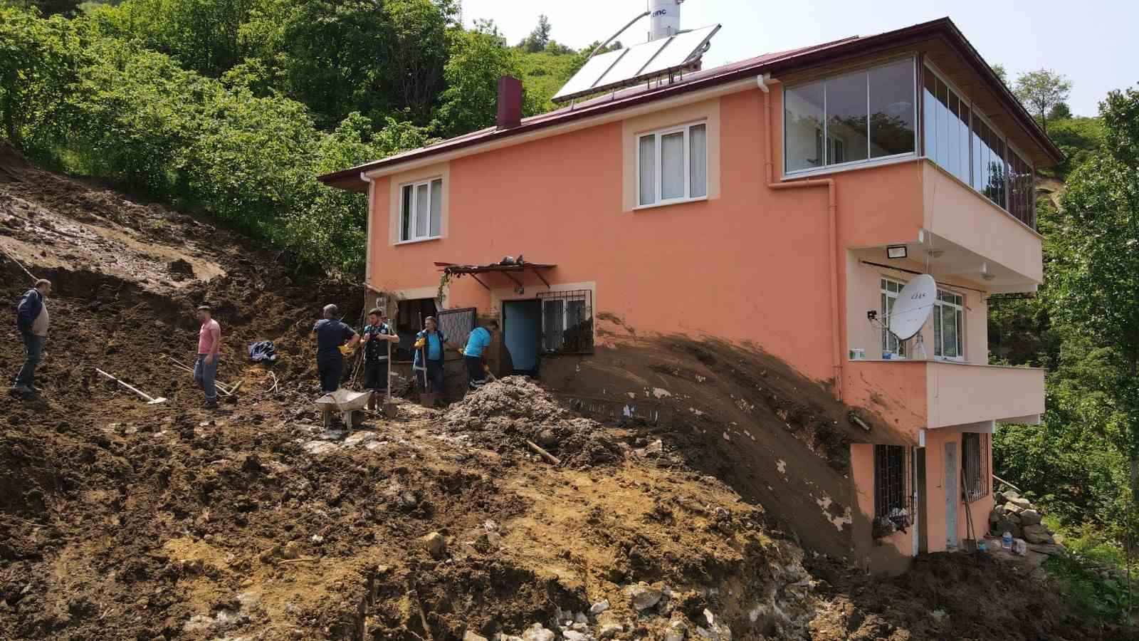 Uzmanlardan Çözüm ve Acil Müdahale Çağrısı