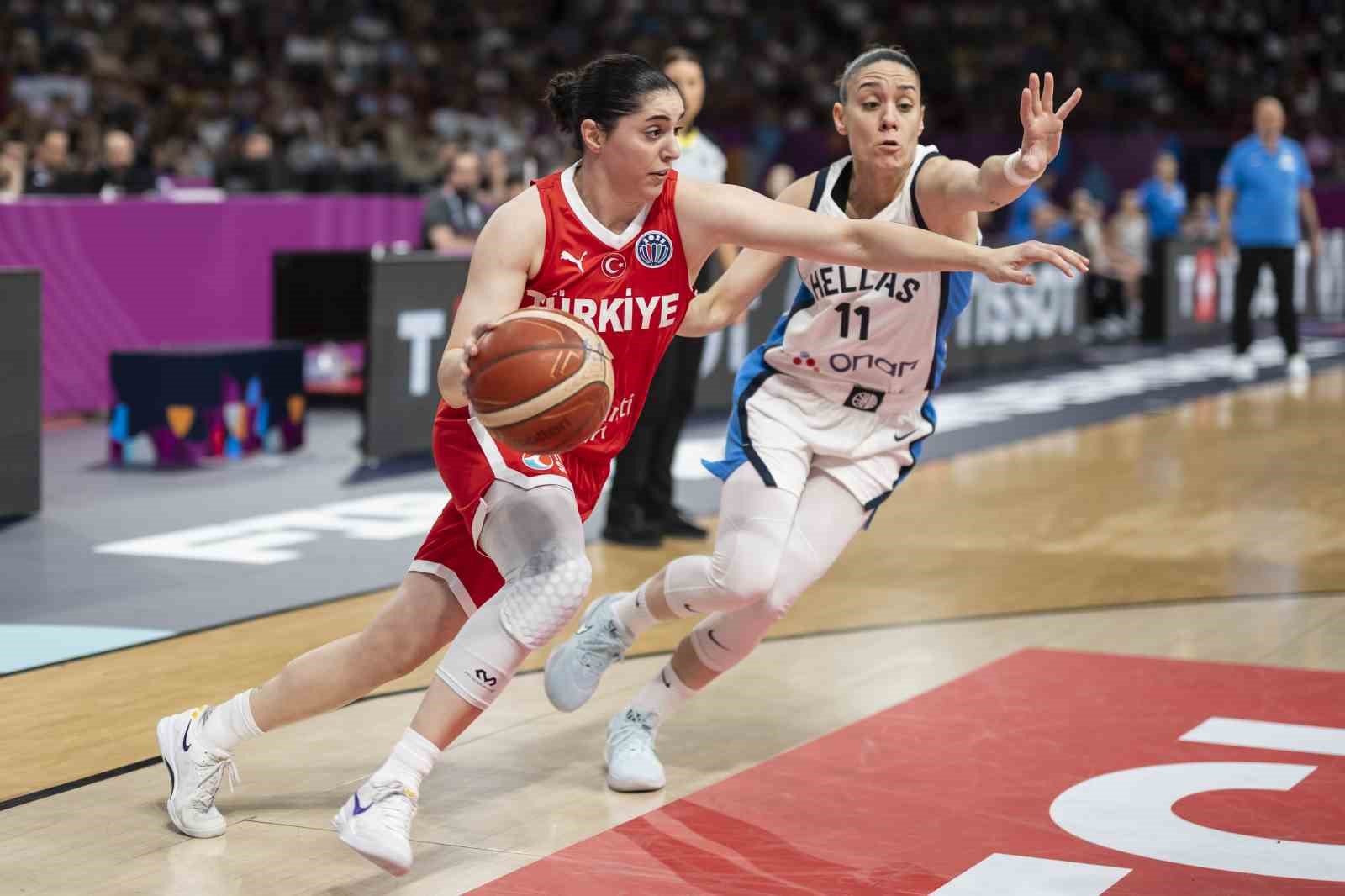 Yunanistan Kadrosu ve Teknik Ekibi