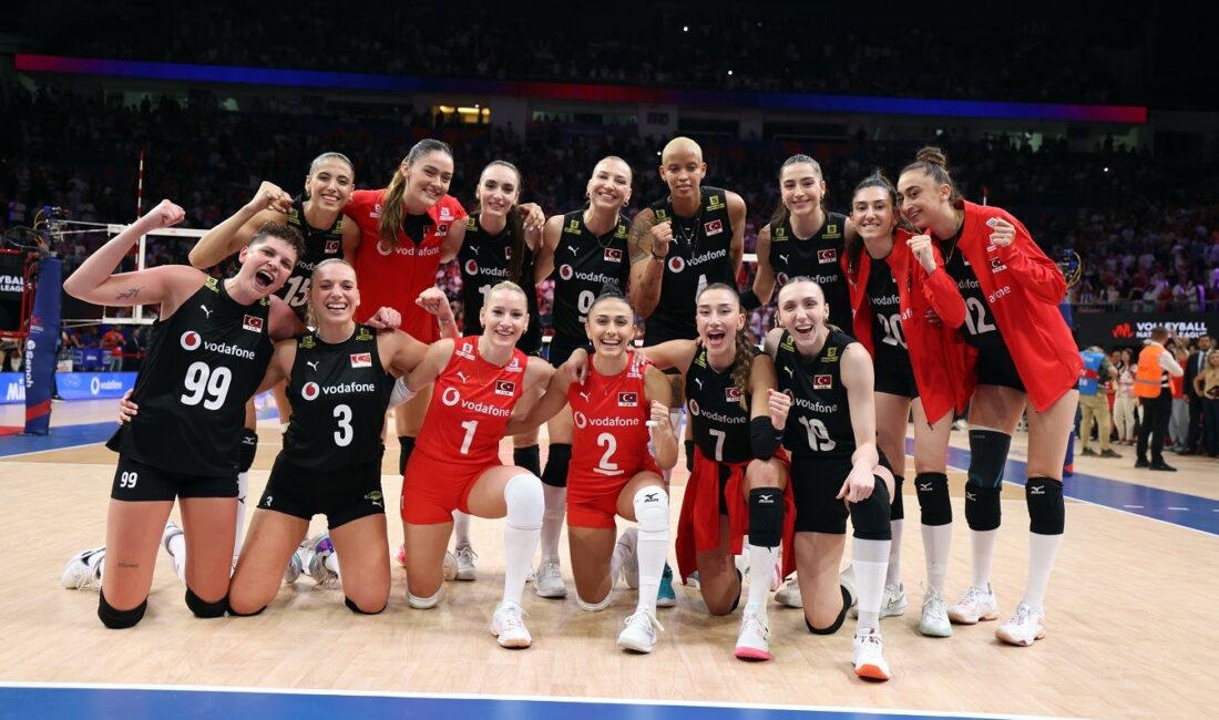 Türkiye Kadın Voleybol Milli Takımı, Kanada'yı net bir skorla yenerek