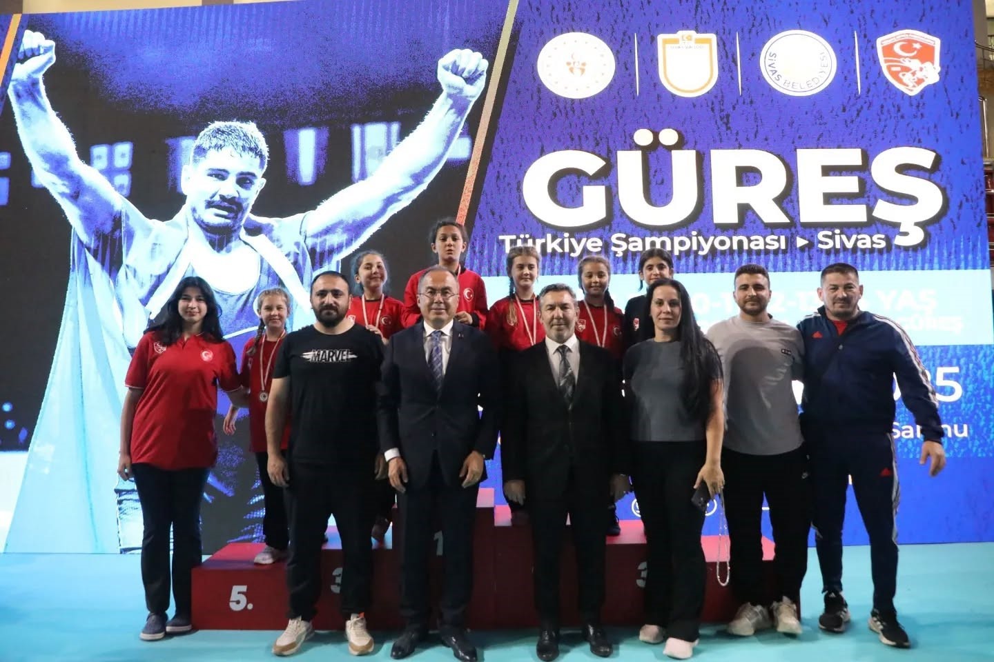 Türkiye Minikler Güreş Şampiyonası 2025, Sivas'ta heyecan ve gurur dolu