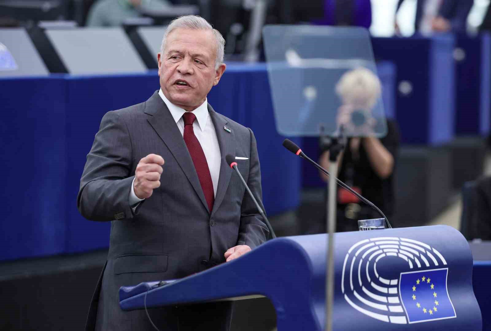 Dünyanın Ahlaki Çöküşü ve İnsanlık Durumu