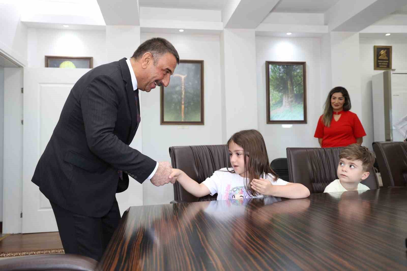 Çocukların İsteklerini Gerçeğe Dönüştürmek