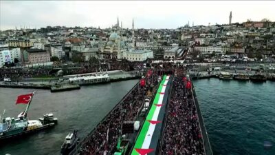 On Binler Yeni Yıla Filistin’e Destek Çağrısıyla Başladı *Murat Yeşilİstanbul