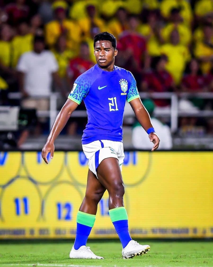 Endrick: Brezilya'nın Yeni Fenomeni 1 Endrick Brezilya'nın Yeni Fenomeni