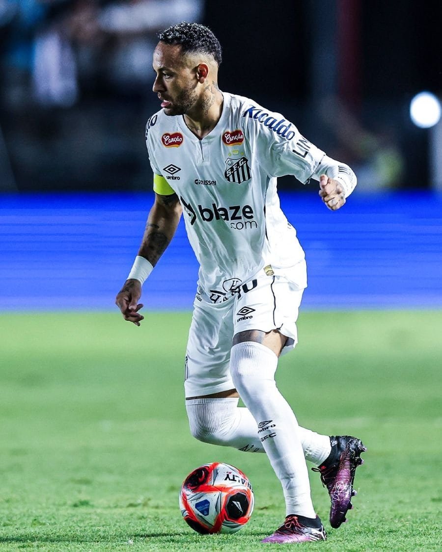 Neymar Jr. Brezilya'nın Süper Yıldızı 3 Neymar Jr. Brezilya'nın Süper Yıldızı